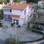 Lilla Apartman Baška Voda