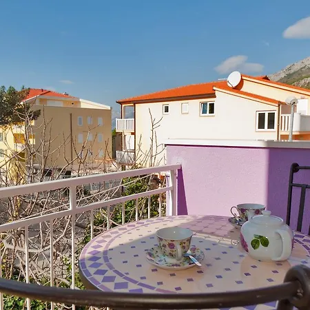 Apartment Lilla Baska Voda