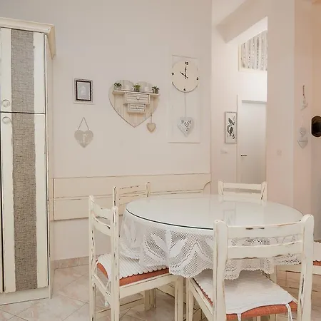 Lilla Apartment Baska Voda