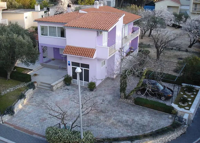 Lilla Appartamento Baška Voda