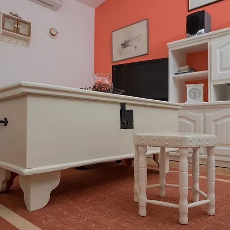 Lilla Apartment Baška Voda